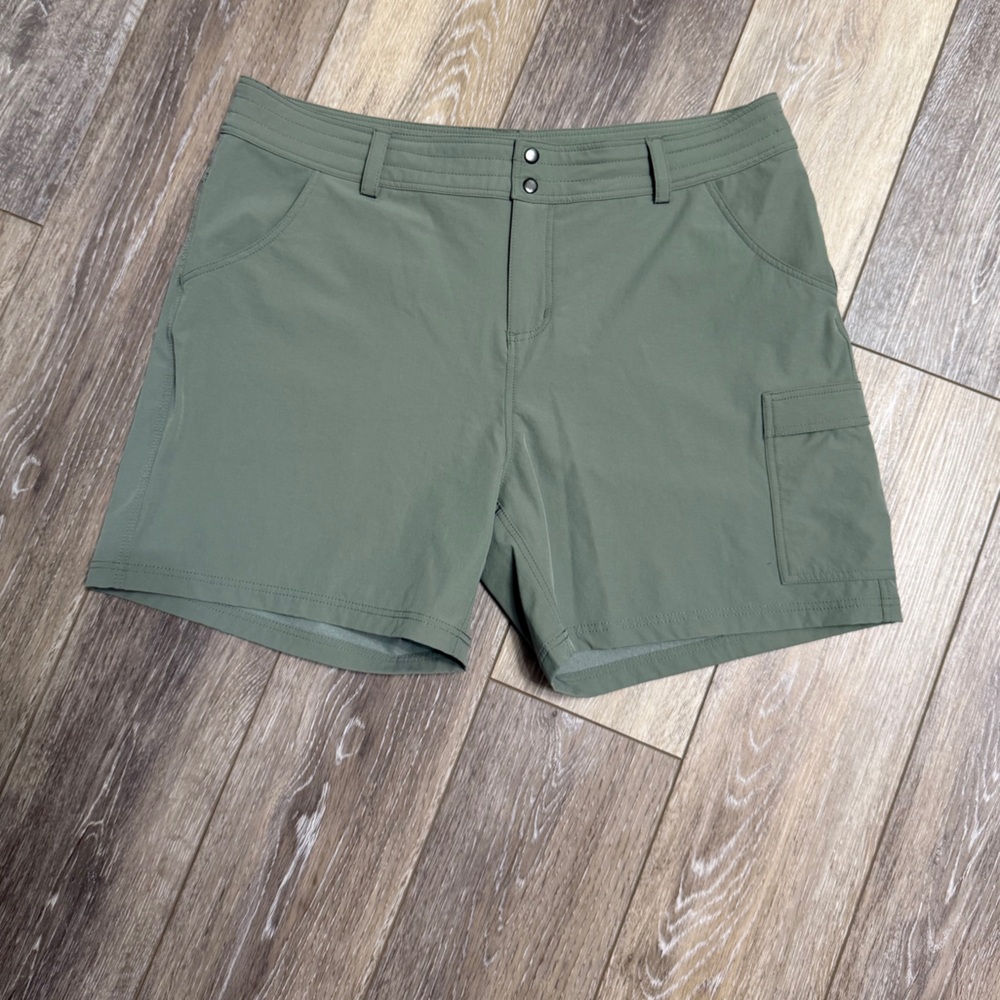 Olive Green Men's Cargo Shorts